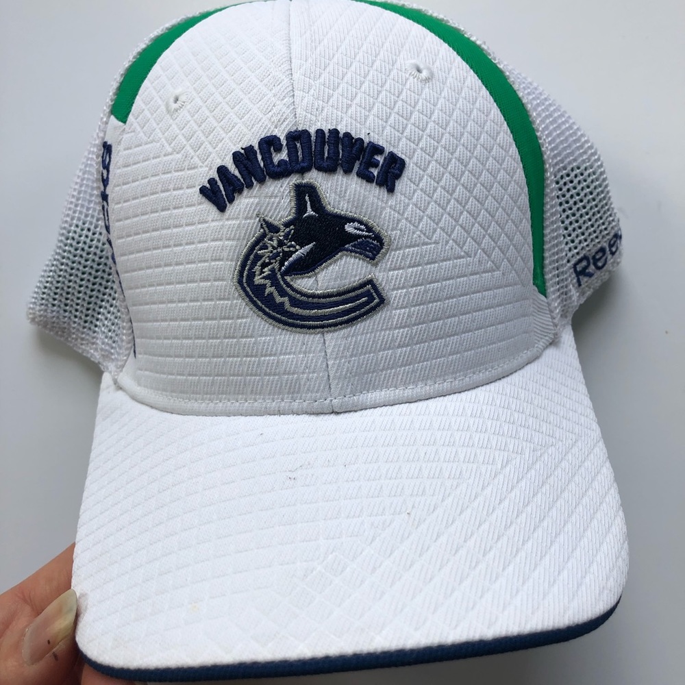 *SOLD* FREE (with purchase) Reebok youth cap - Picture 1 of 5